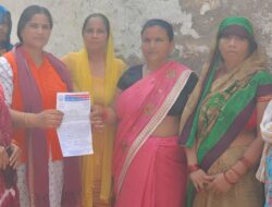 महिला द्वारा श्री राम पर अभद्र टिप्पणी व श्रवण समाज को गाली गलौज करने का वीडियो वायरल होने पर महिला पदाधिकारियों ने थाने में शिकायती पत्र देकर की कार्यवाही की मांग