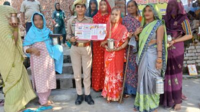पुलिस अधीक्षक के निर्देशन में जनपद के पुलिस अधिकारी, एन्टीरोमियो टीम व महिला बीट आरक्षी द्वारा मिशन शक्ति अभियान फेज 5.0 के तहत महिलाओं/बालिकाओं को किया जागरूक