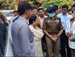 प्रभारी मंत्री ने सड़क हादसे में घायल हुए लोगों से की मुलाकात, मृतकों को साढ़े सात लाख और घायलों को पच्चीस हजार का मुआवजा दिलाने की घोषणा