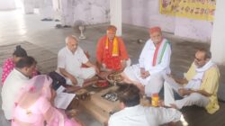 विश्व शांति व सद्भाव के लिए श्री वेद भगवान शिविर में हुआ विष्णु यज्ञ